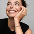 Σύμβολο ασ. 925 με κυβική ζιρκόνια & λευκό σμάλτο που φωσφορίζει στο σκοτάδι, νεκροκεφαλή