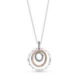 Κολιέ με επίστρωση ροζ χρυσού 14K & ασ. 925 με κυβική ζιρκόνια, λογότυπο Pandora, ενωμένοι κύκλοι